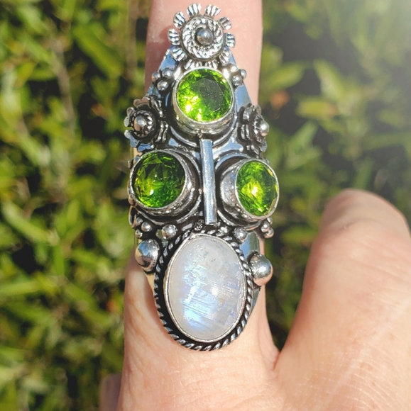 New Rainbow Moonstone & Peridot 925 Silver Statement Ring. - Picture 10 of 16